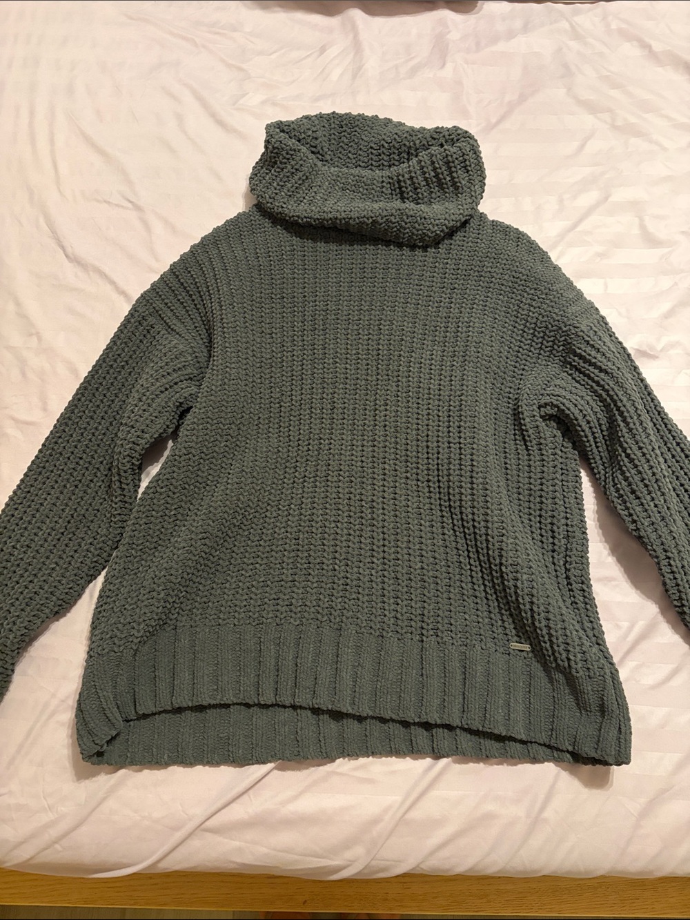 Hollister Gray Chunky Turtleneck Sweater